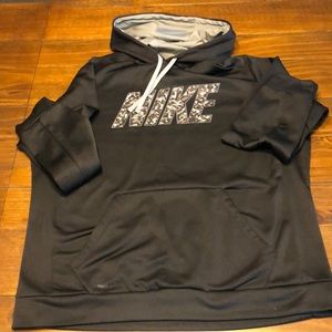 NIKE Therma Fit Sweatshirt